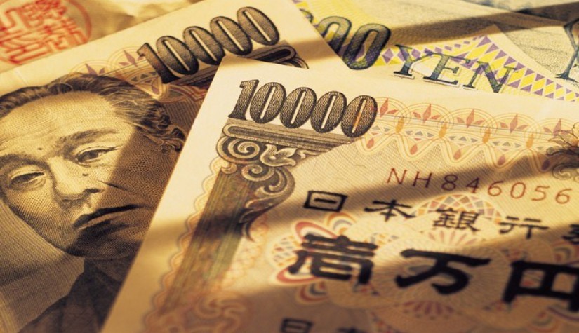 USD/JPY has strengthened, Japan continues to maintain ultra-loose monetary policy setting.